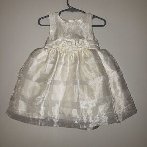DONITA IVORY FLOWER GIRL DRESS SIZE 18 MONTHS